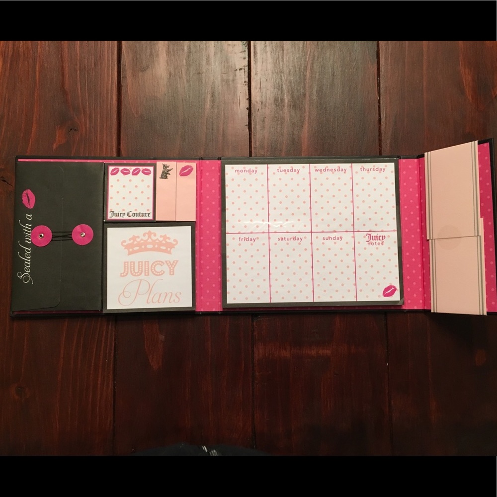 Juicy Couture weekly organizer
